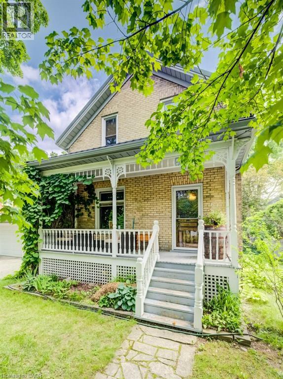 MLS® listing #29983122 for sale located at 6 TWEED Street