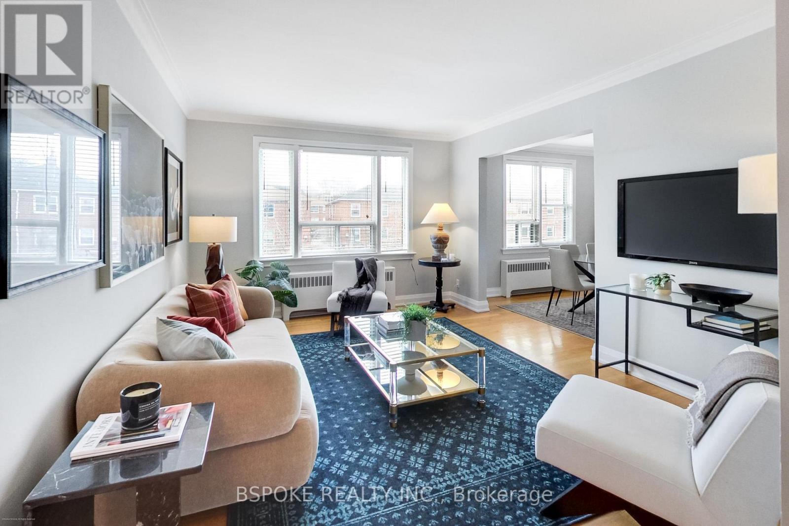MLS® listing #29984176 for sale located at 3 - 7 WARWICK AVENUE