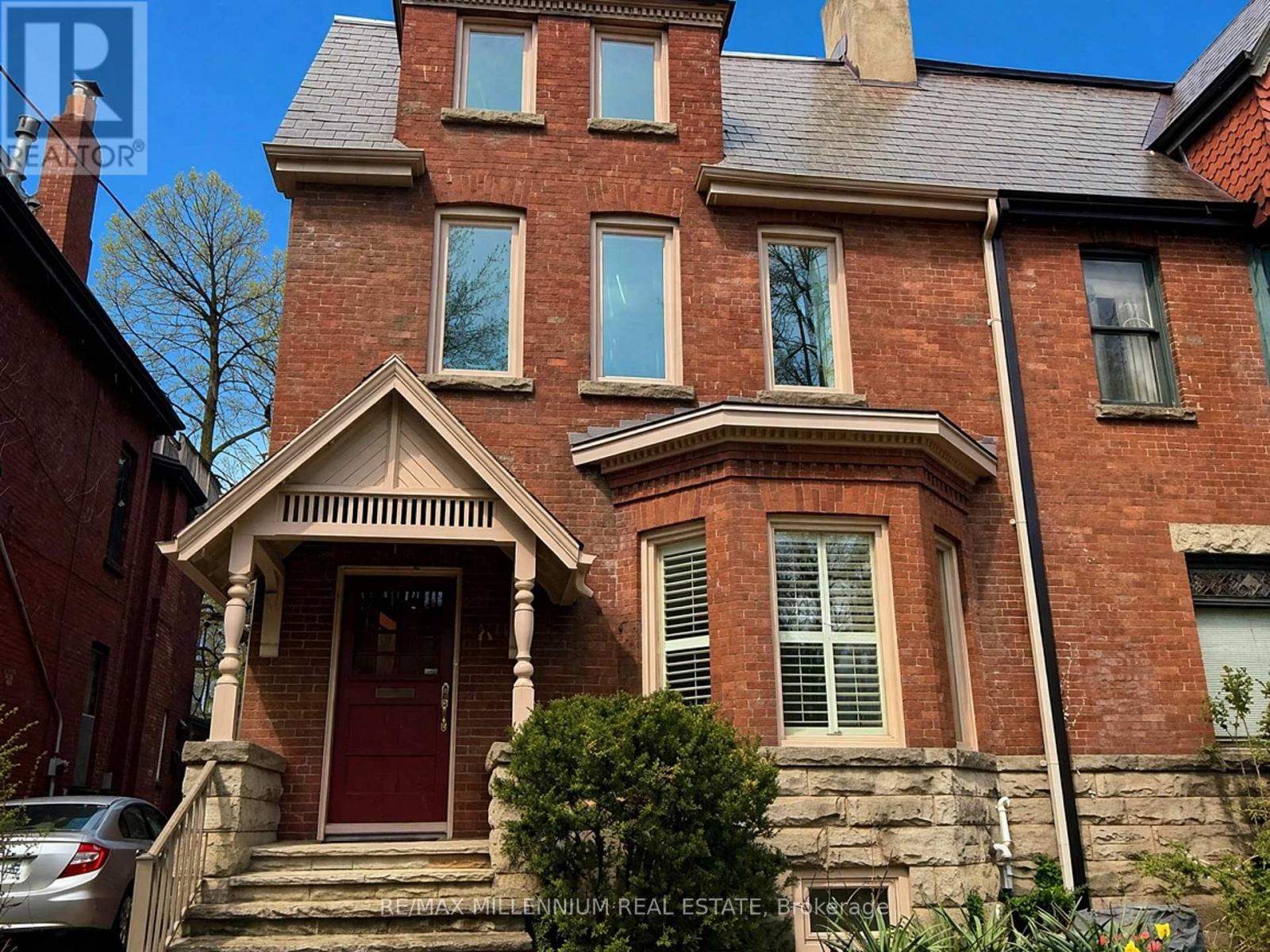 MLS® listing #29985452 for sale located at BASEMENT - 180 COTTINGHAM STREET