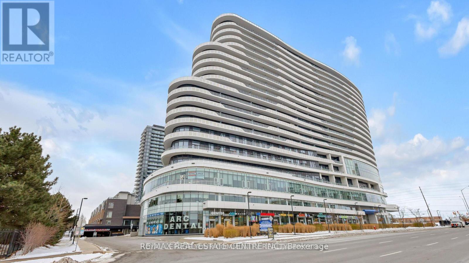 MLS® listing #29986304 for sale located at 403 - 2520 EGLINTON AVENUE W