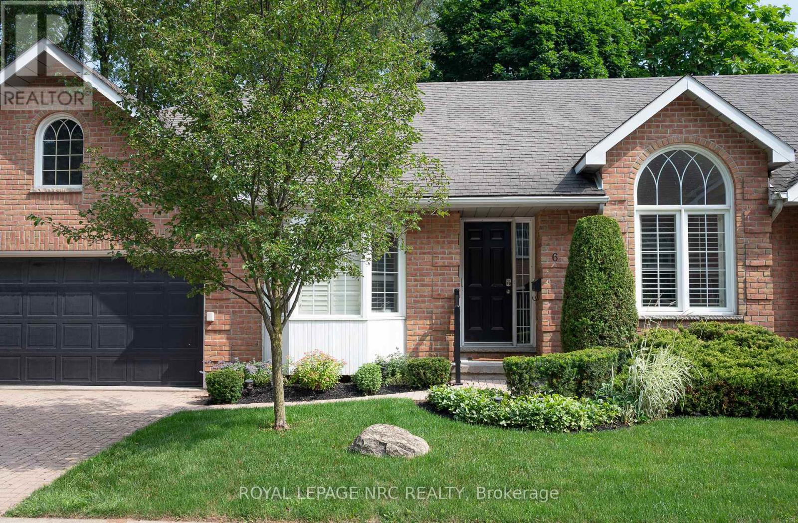 MLS® listing #29987561 for sale located at 6 - 4667 PORTAGE ROAD