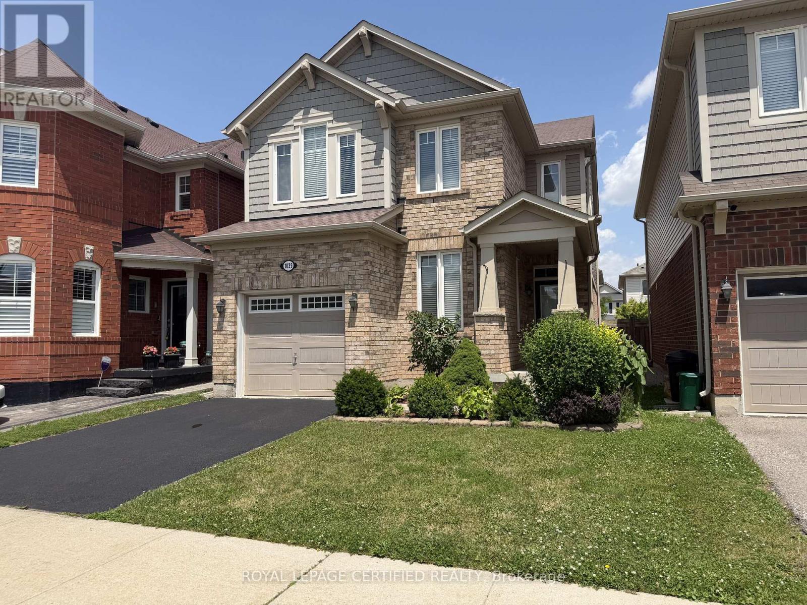 MLS® listing #29988969 for sale located at 1039 SAVOLINE BOULEVARD