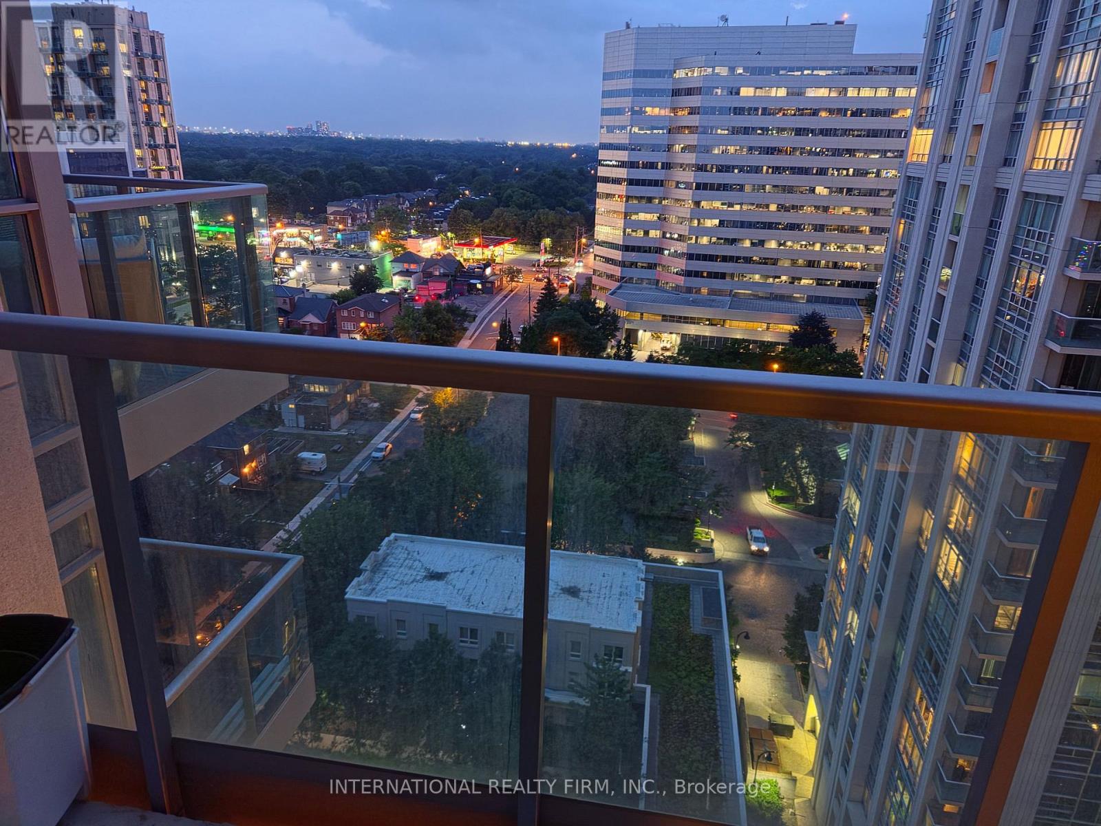 MLS® listing #29988984 for sale located at 1901 - 17 ANNDALE DRIVE