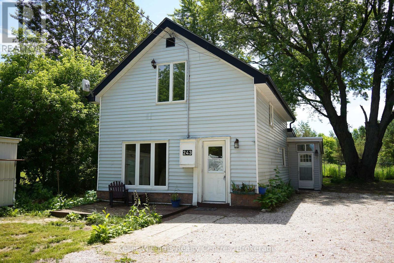MLS® listing #29989101 for sale located at 243 QUEEN STREET W