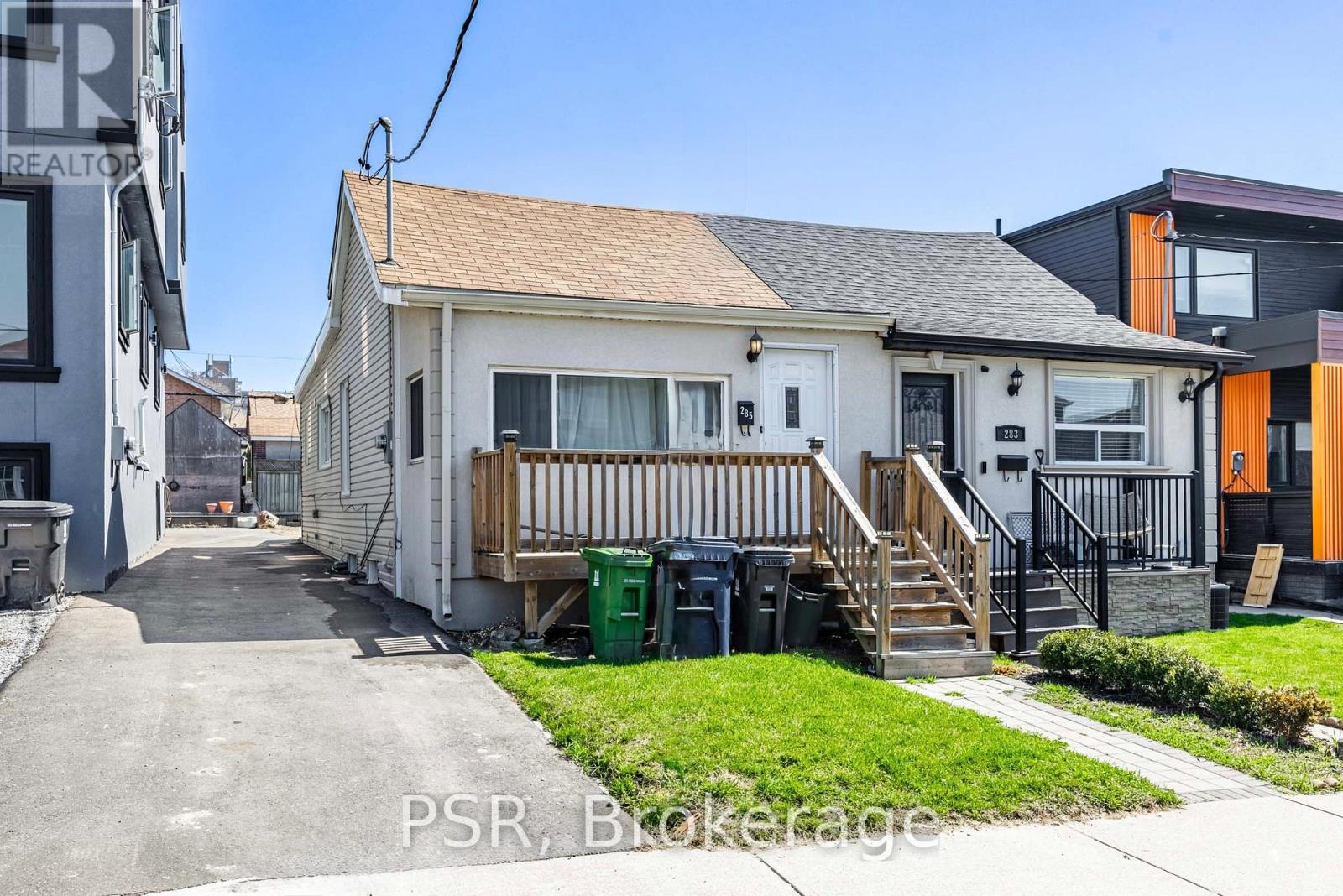 MLS® listing #29989652 for sale located at 285 ROBINA AVENUE