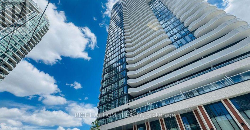 MLS® listing #29990595 for sale located at 1703 - 15 HOLMES AVENUE