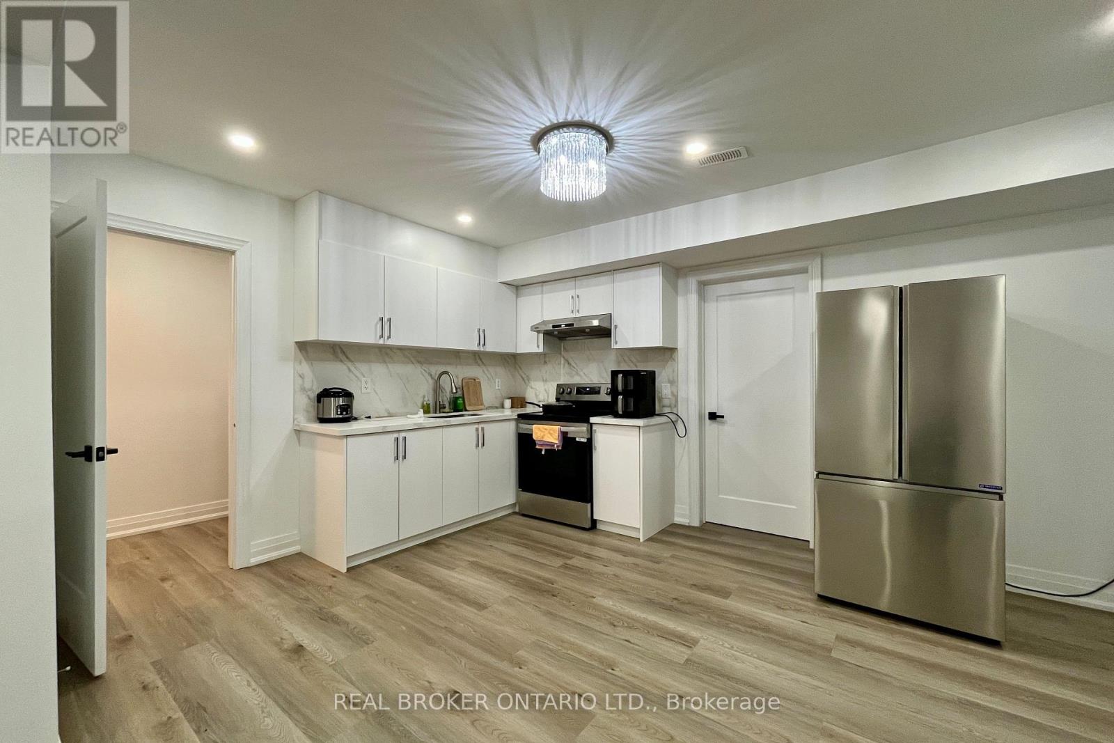 MLS® listing #29990641 for sale located at BSMT 3 - 48 BELLEFONTAINE STREET