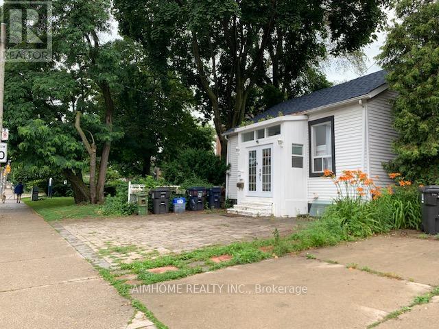 MLS® listing #29990643 for sale located at 966 DUNDAS STREET E