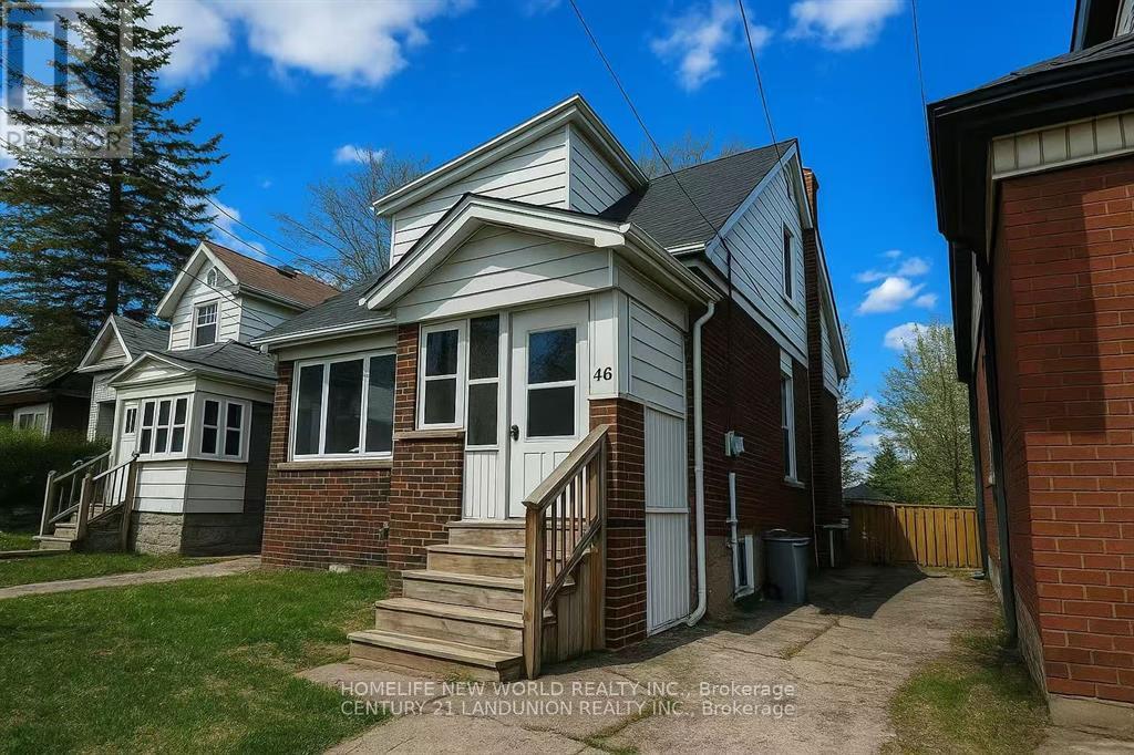 MLS® listing #29990704 for sale located at 2ND RM 3 - 46 ARNOLD STREET