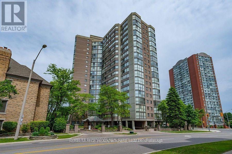MLS® listing #29990887 for sale located at 605 - 4235 SHERWOODTOWNE BOULEVARD