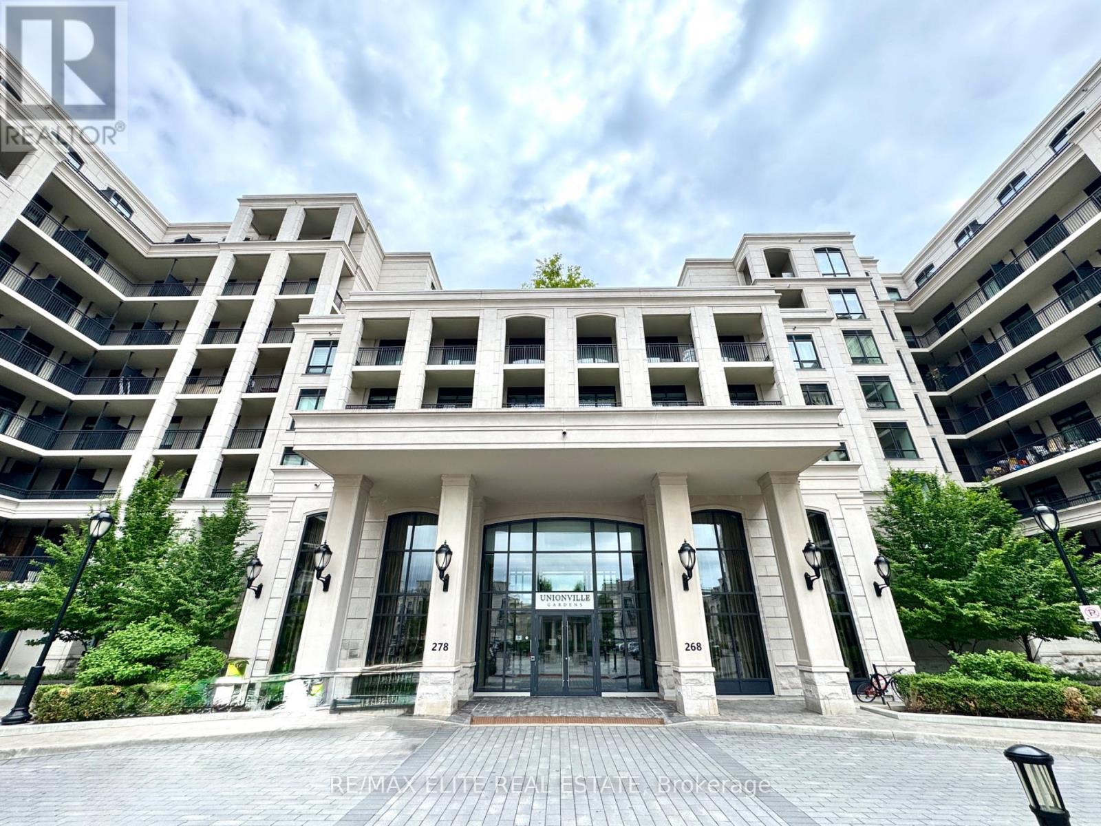 MLS® listing #29991788 for sale located at 915W - 268 BUCHANAN DRIVE