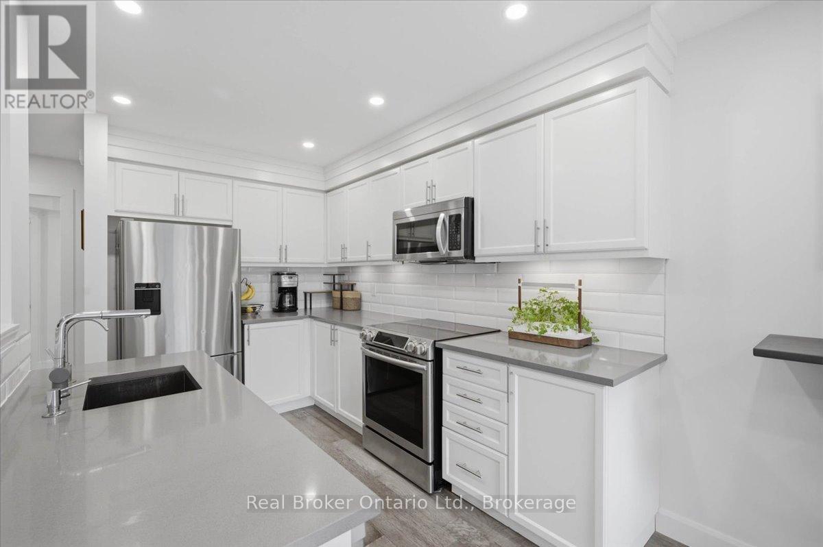 MLS® listing #29992166 for sale located at 54 LAUGHLAND LANE