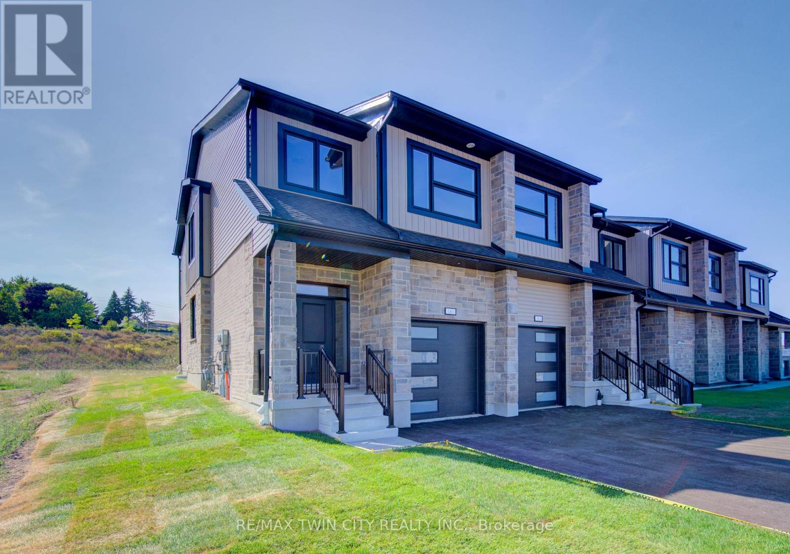 MLS® listing #29992246 for sale located at 161 DUNNIGAN DRIVE