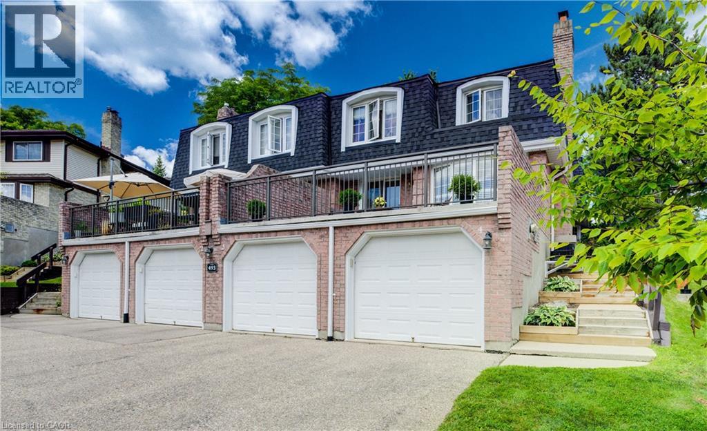 MLS® listing #29992302 for sale located at 493 BEECHWOOD Drive Unit# 4