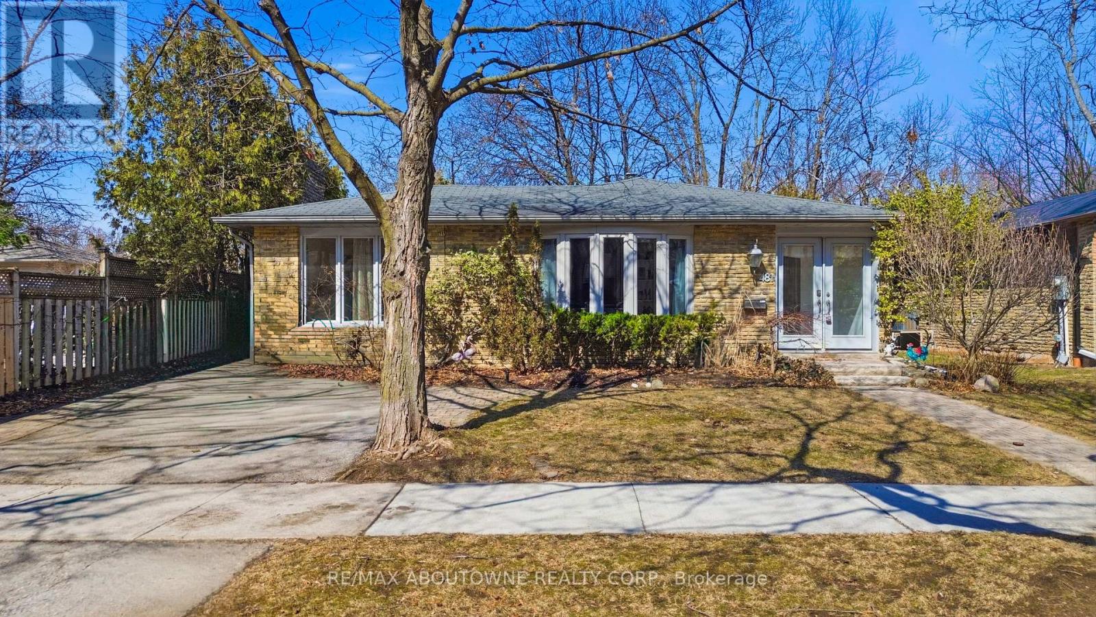 MLS® listing #29992394 for sale located at 481 ANTHONY DRIVE