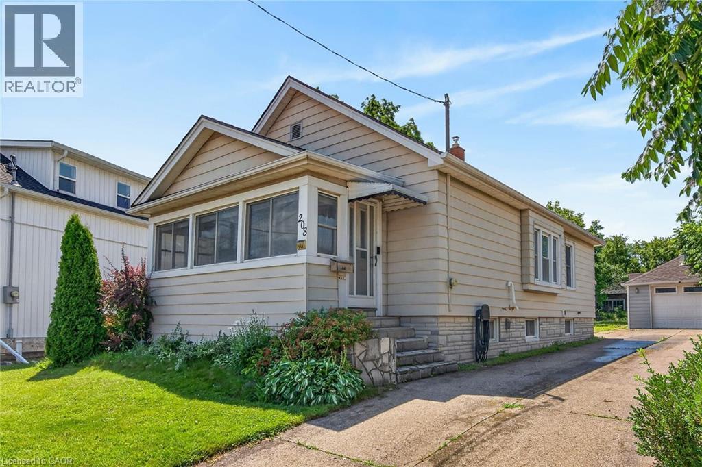 MLS® listing #29992798 for sale located at 208 CARLTON Street