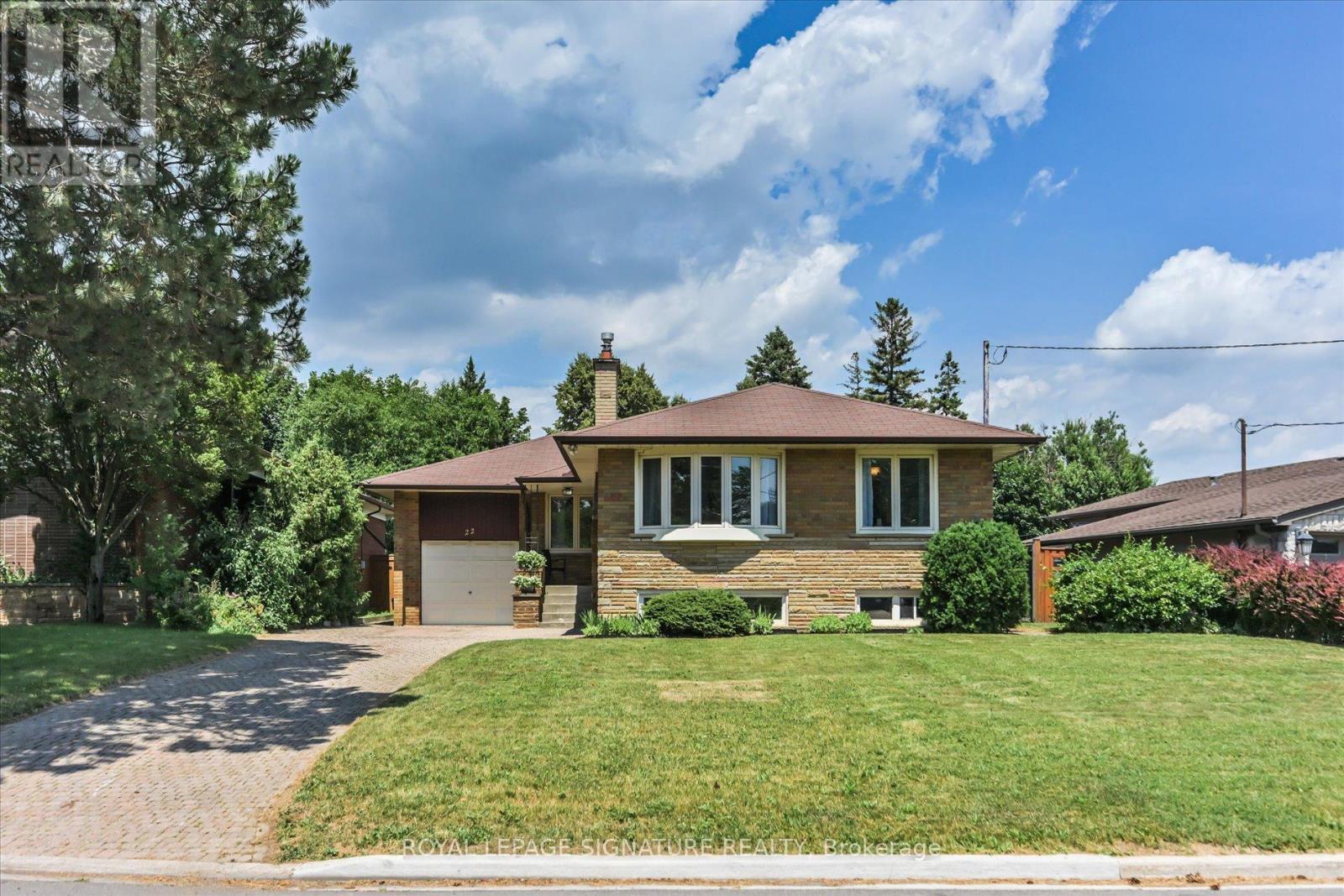 MLS® listing #29992818 for sale located at 22 ANEWEN DRIVE