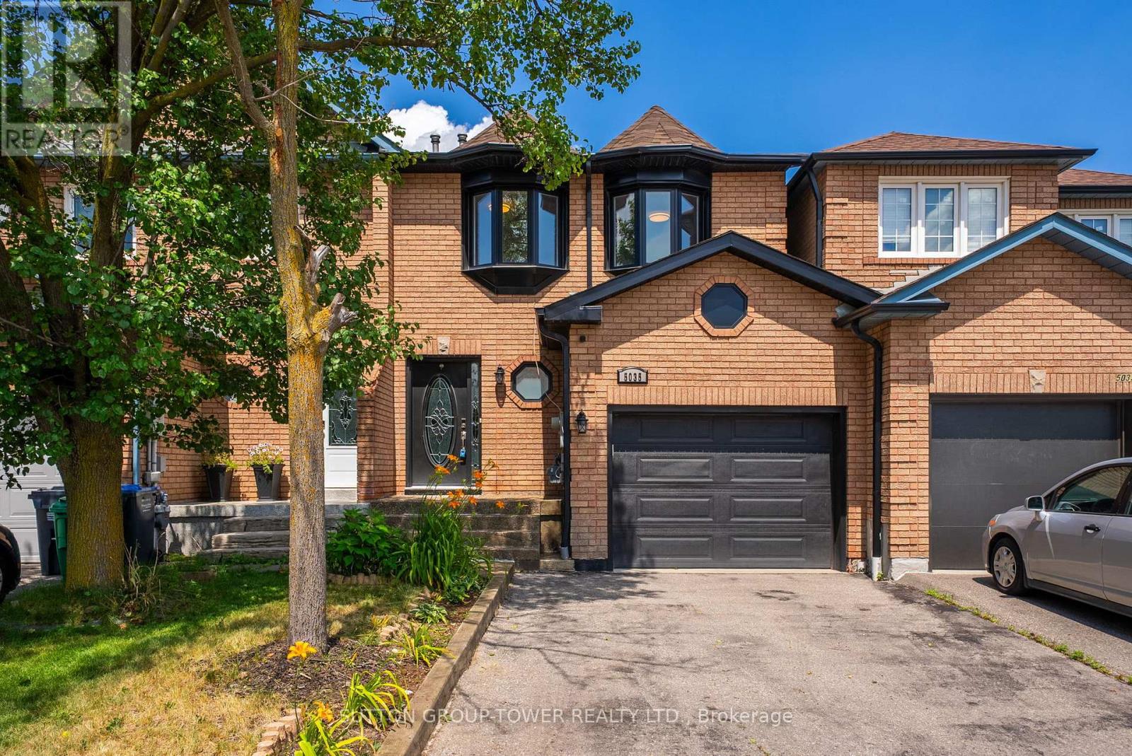 MLS® listing #29992902 for sale located at 5035 MOULIN ROUGE CRESCENT