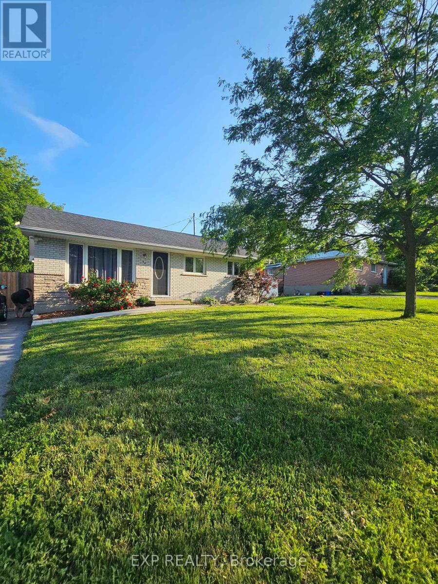 MLS® listing #29994395 for sale located at 90 MORENZ CRESCENT