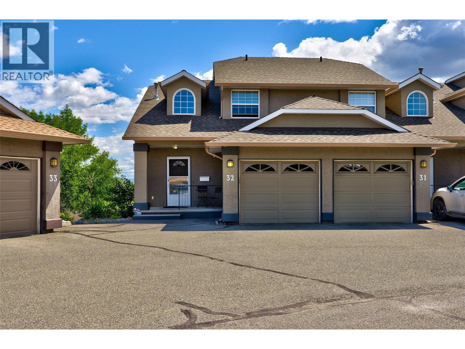 MLS® listing #29996521 for sale located at 1750 McKinley Court Unit# 32