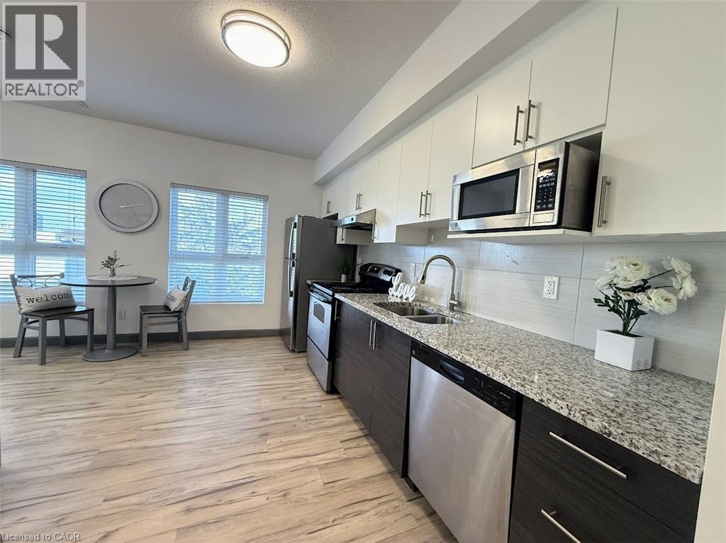 MLS® listing #29996539 for sale located at 258B SUNVIEW Street Unit# 283
