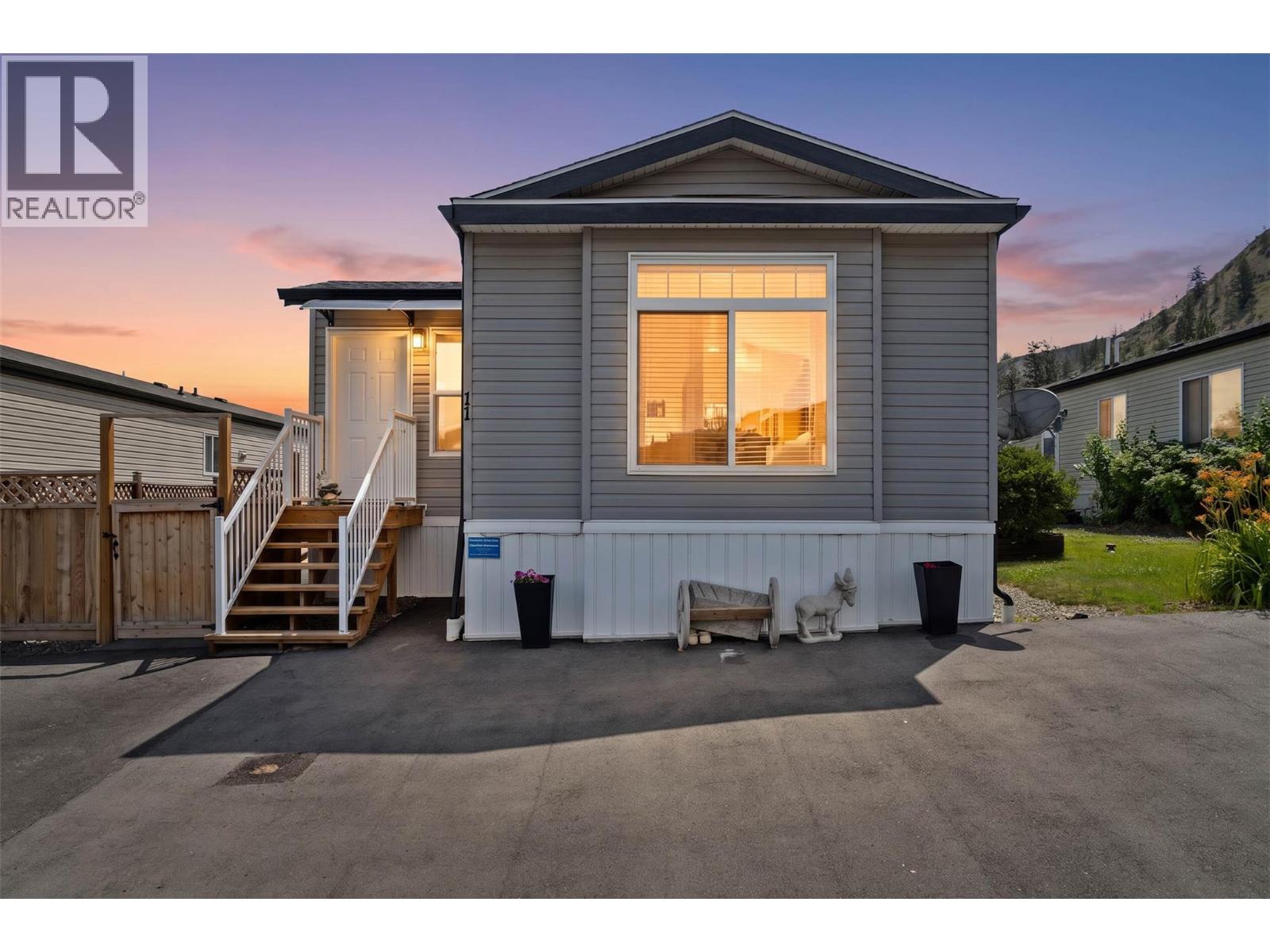 MLS® listing #29996552 for sale located at 7805 Dallas Drive Unit# 11