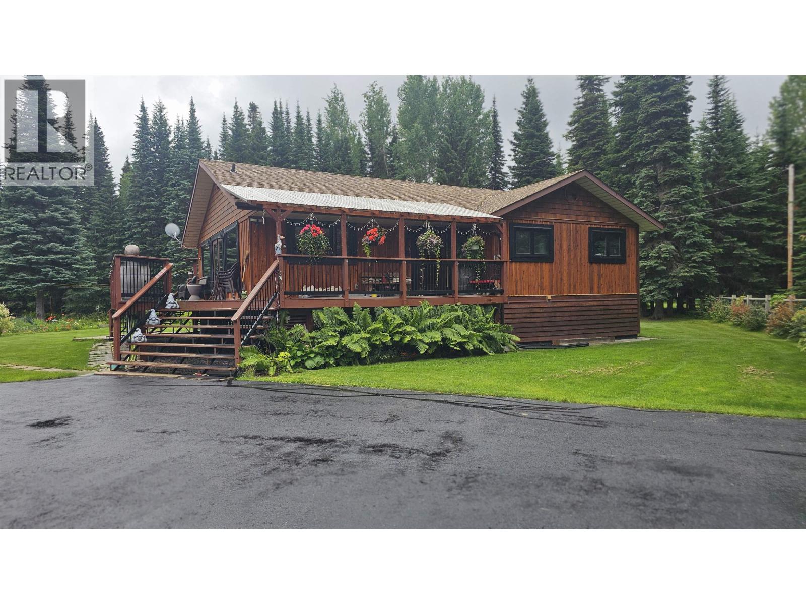 MLS® listing #29997436 for sale located at 8600 SOLITUDE ROAD