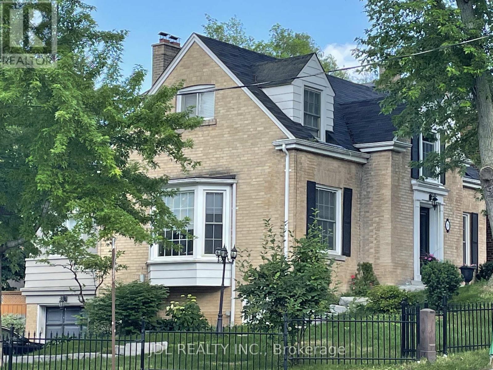 MLS® listing #29997454 for sale located at 29 HIGHBOURNE ROAD