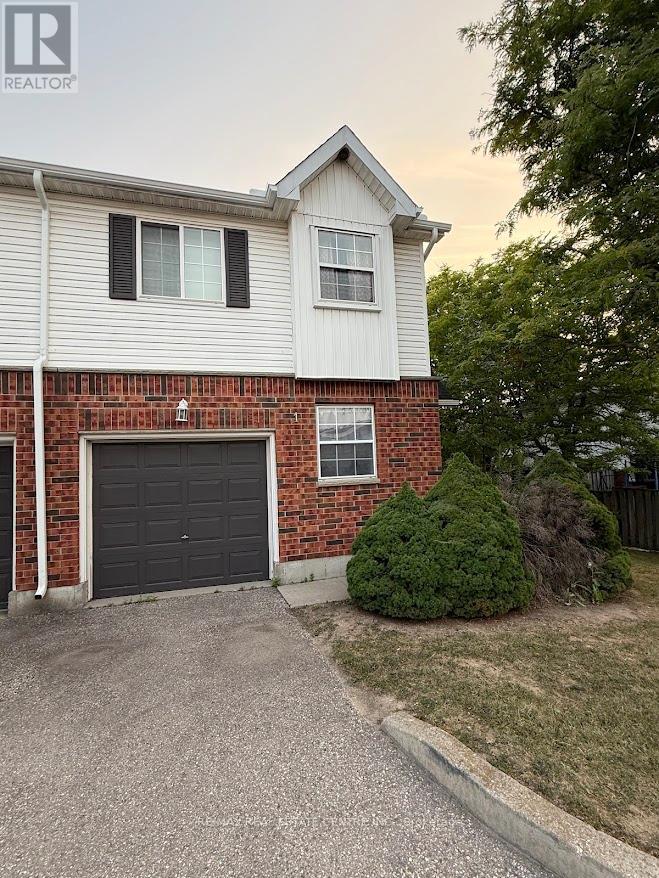 MLS® listing #29997564 for sale located at 1 - 185 HIGHLAND CRESCENT