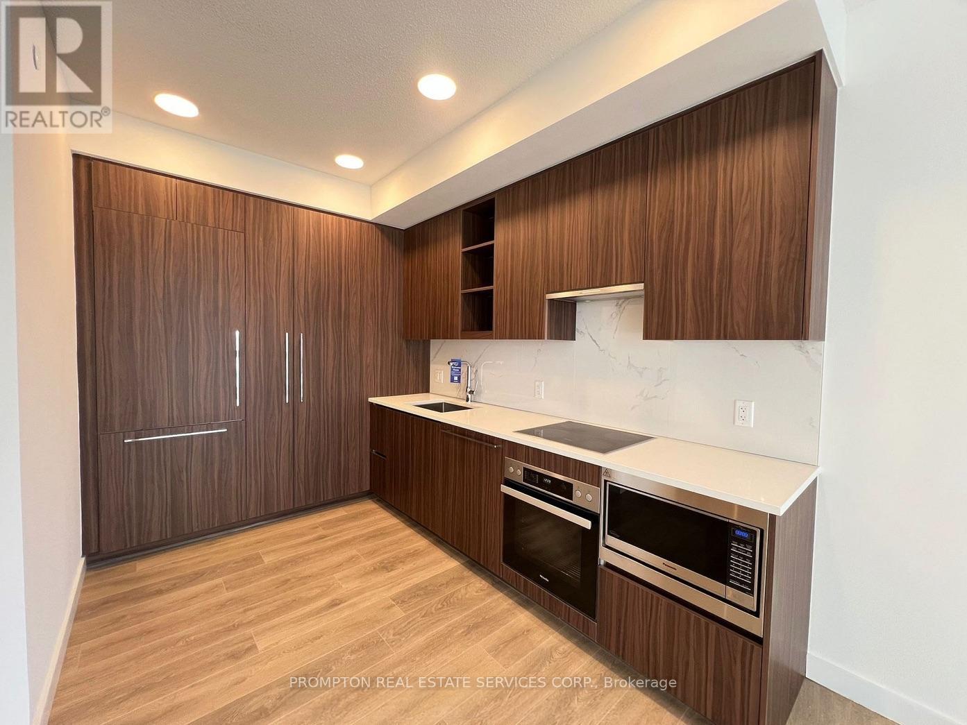 MLS® listing #29997650 for sale located at 2012 - 27 MCMAHON DRIVE