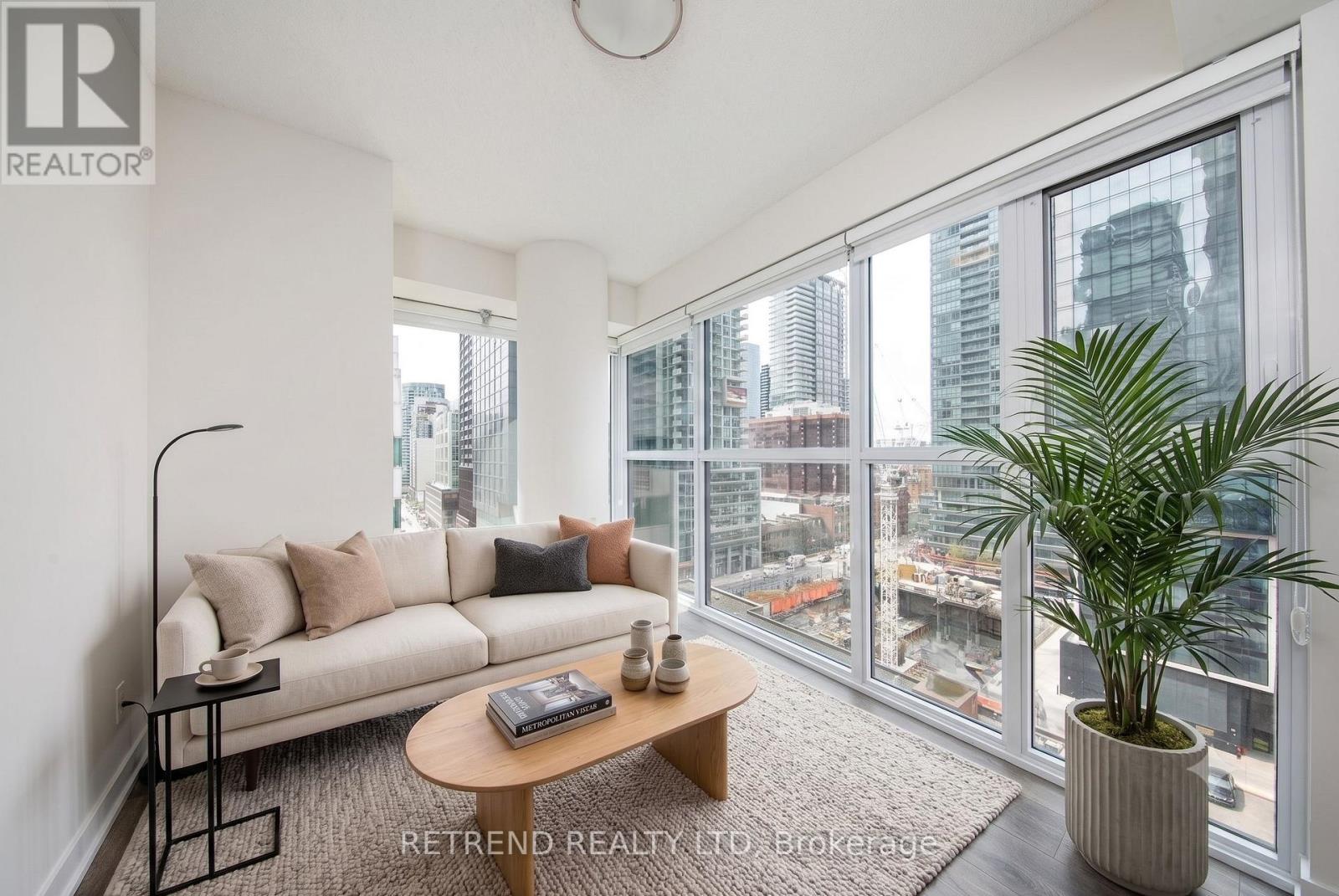 MLS® listing #29997657 for sale located at 1403 - 87 PETER STREET