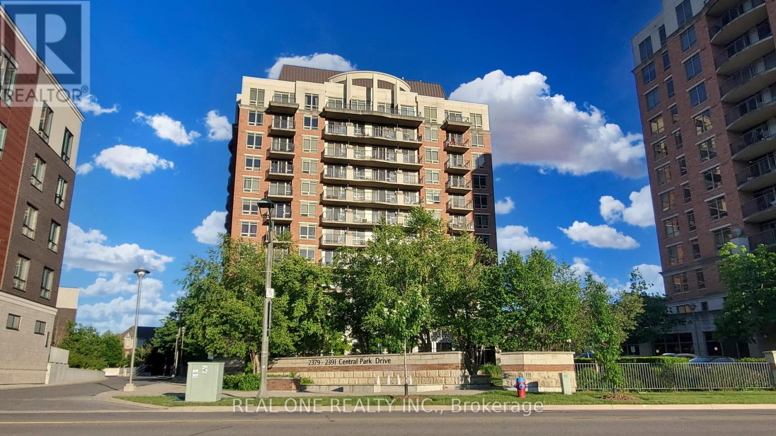 MLS® listing #29997683 for sale located at 1109 - 2391 CENTRAL PARK DRIVE