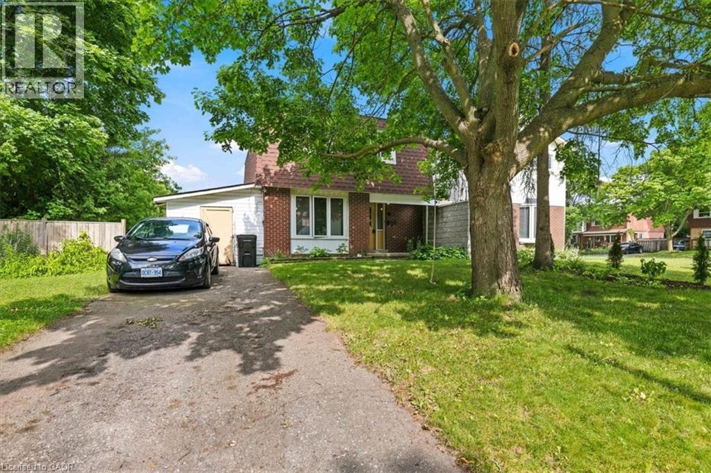 MLS® listing #29997743 for sale located at 6 TAMARACK Court