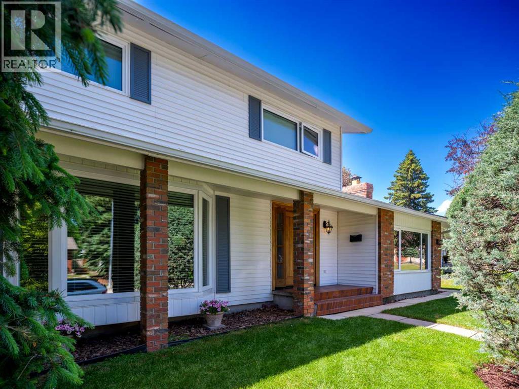 MLS® listing #29997849 for sale located at 10723 Maplebend Drive SE