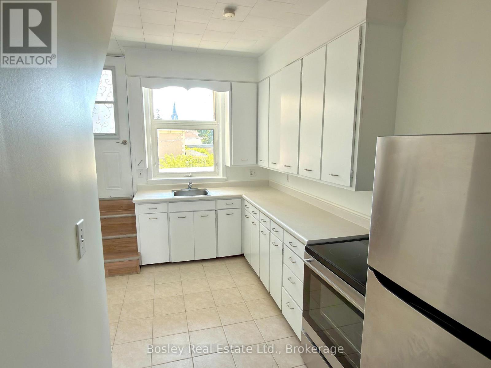 MLS® listing #29999023 for sale located at 2 - 50 SYKES STREET N