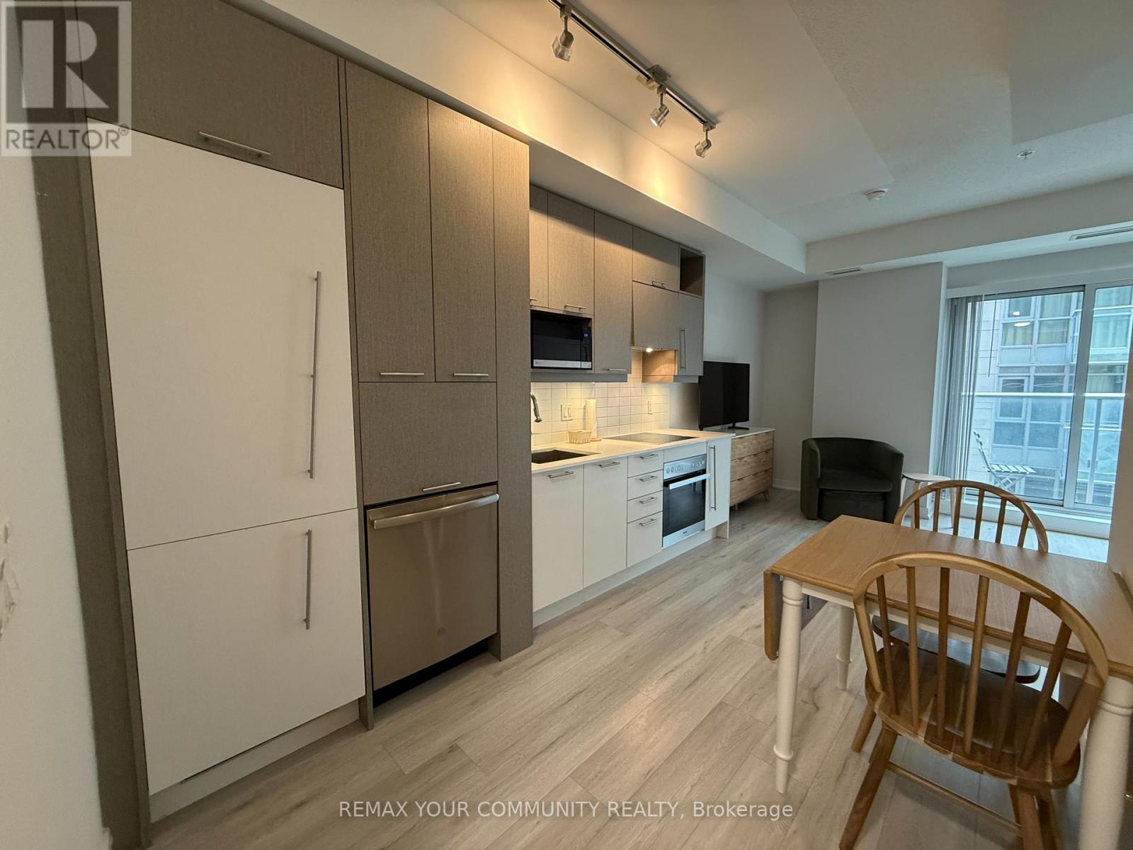 MLS® listing #29999066 for sale located at 502 - 30 NELSON STREET