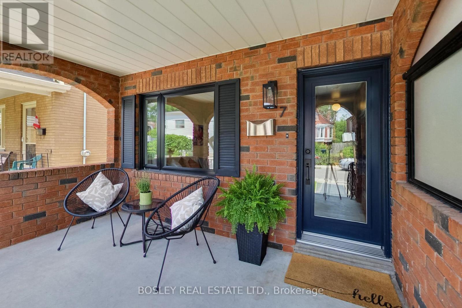 MLS® listing #29999136 for sale located at 7 PENDRITH STREET