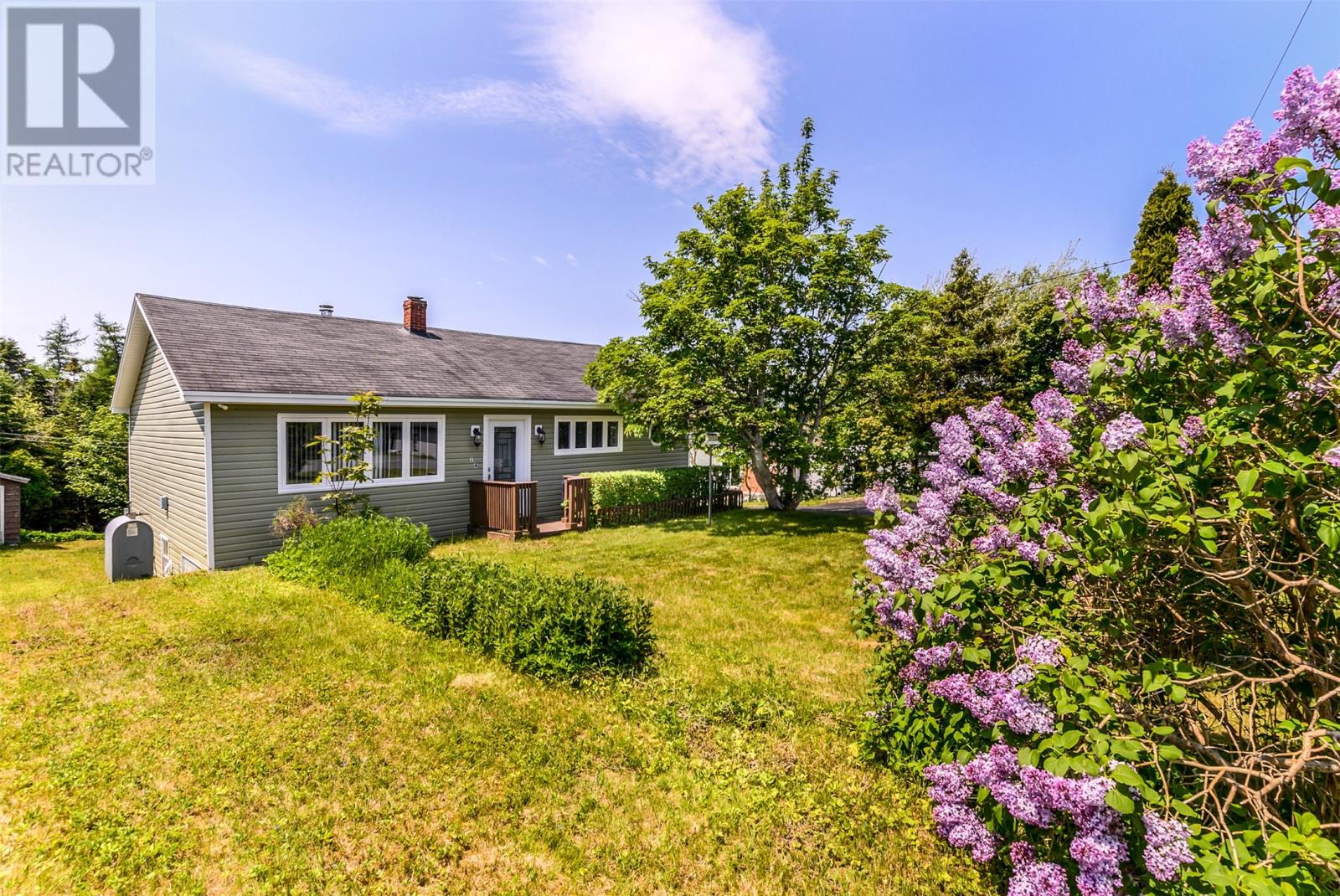 MLS® listing #29999477 for sale located at 14 Hilltop Lane