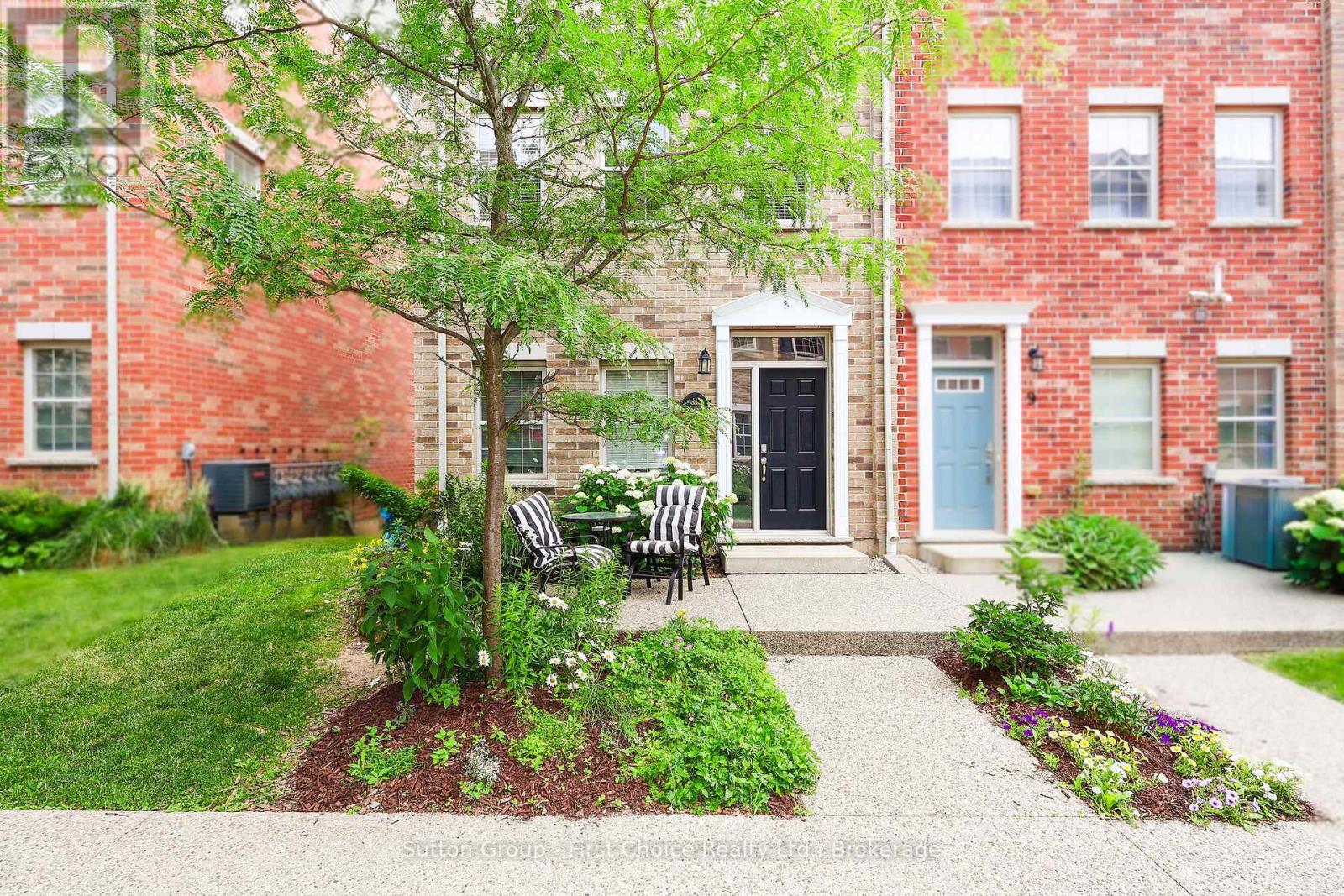 MLS® listing #29999934 for sale located at 11 JOHN RUSSELL LANE