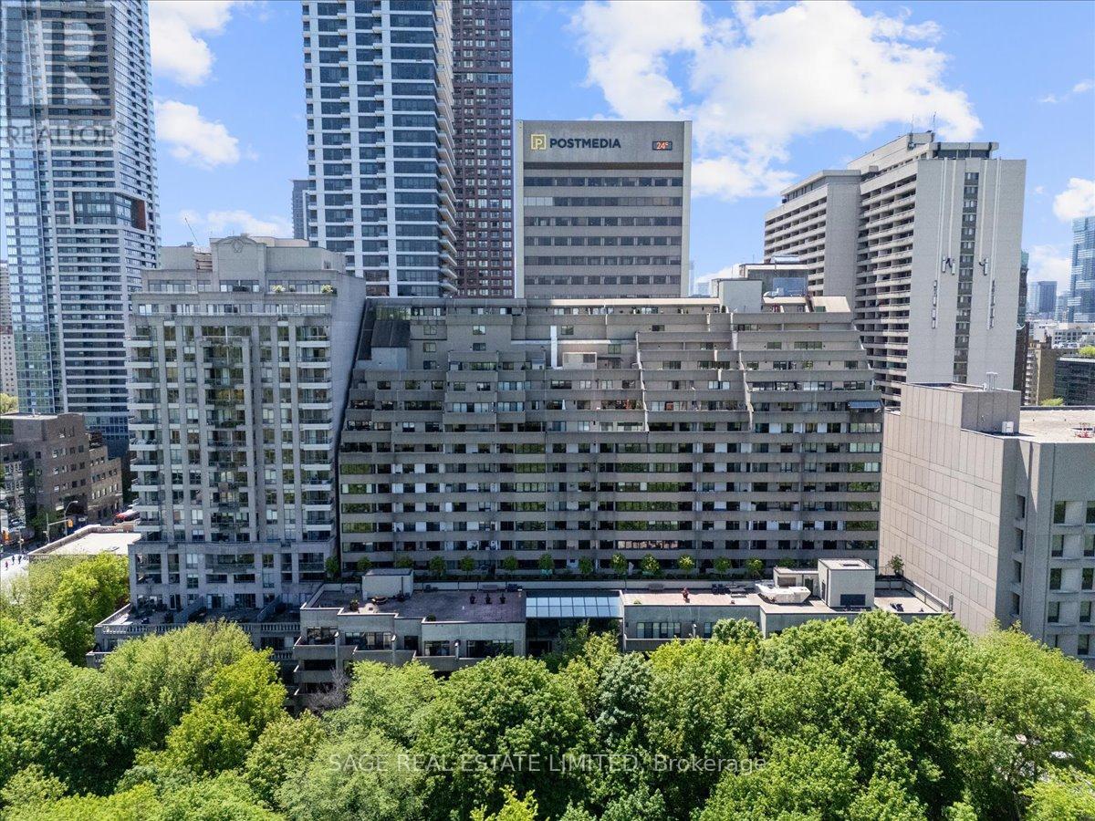 MLS® listing #30000174 for sale located at 209 - 360 BLOOR STREET E