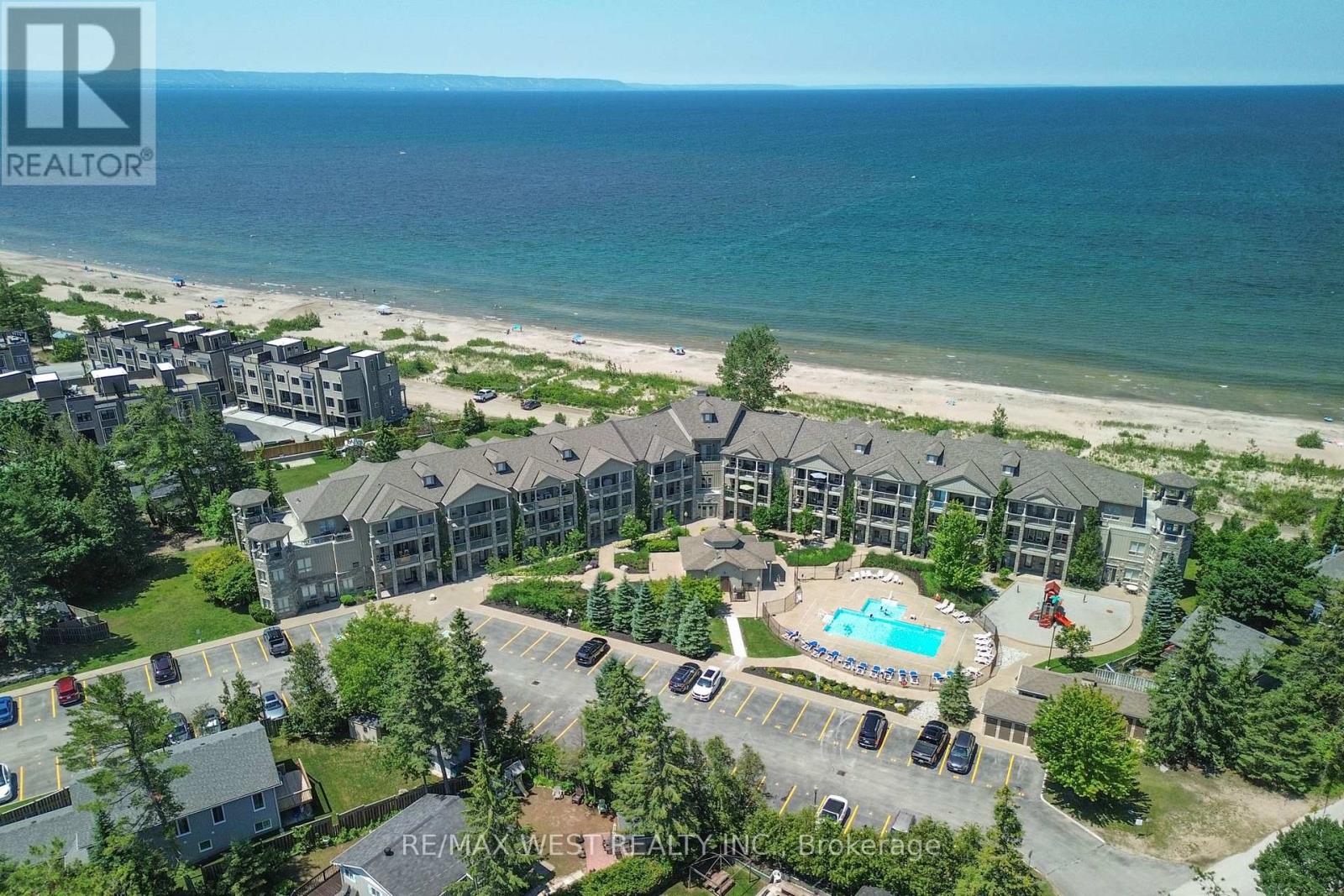 MLS® listing #30000814 for sale located at 212 - 764 RIVER ROAD E