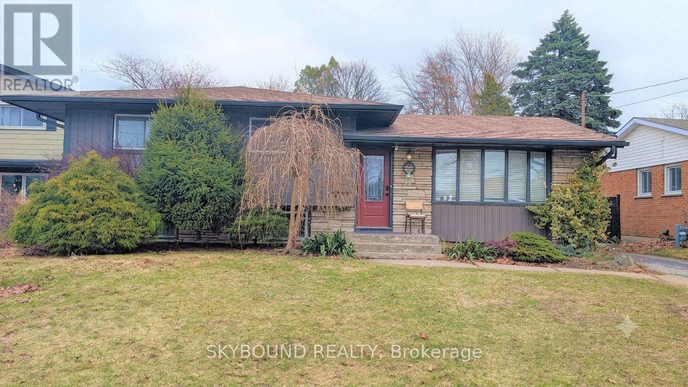MLS® listing #30002665 for sale located at 4470 PINEDALE DRIVE