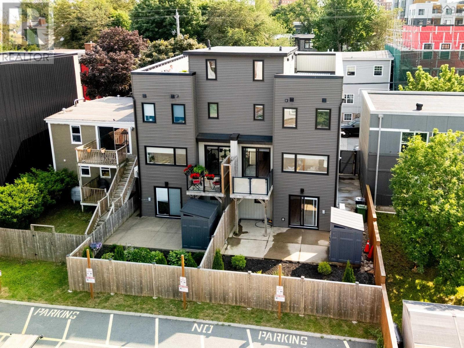MLS® listing #30005179 for sale located at 2371 Creighton Street