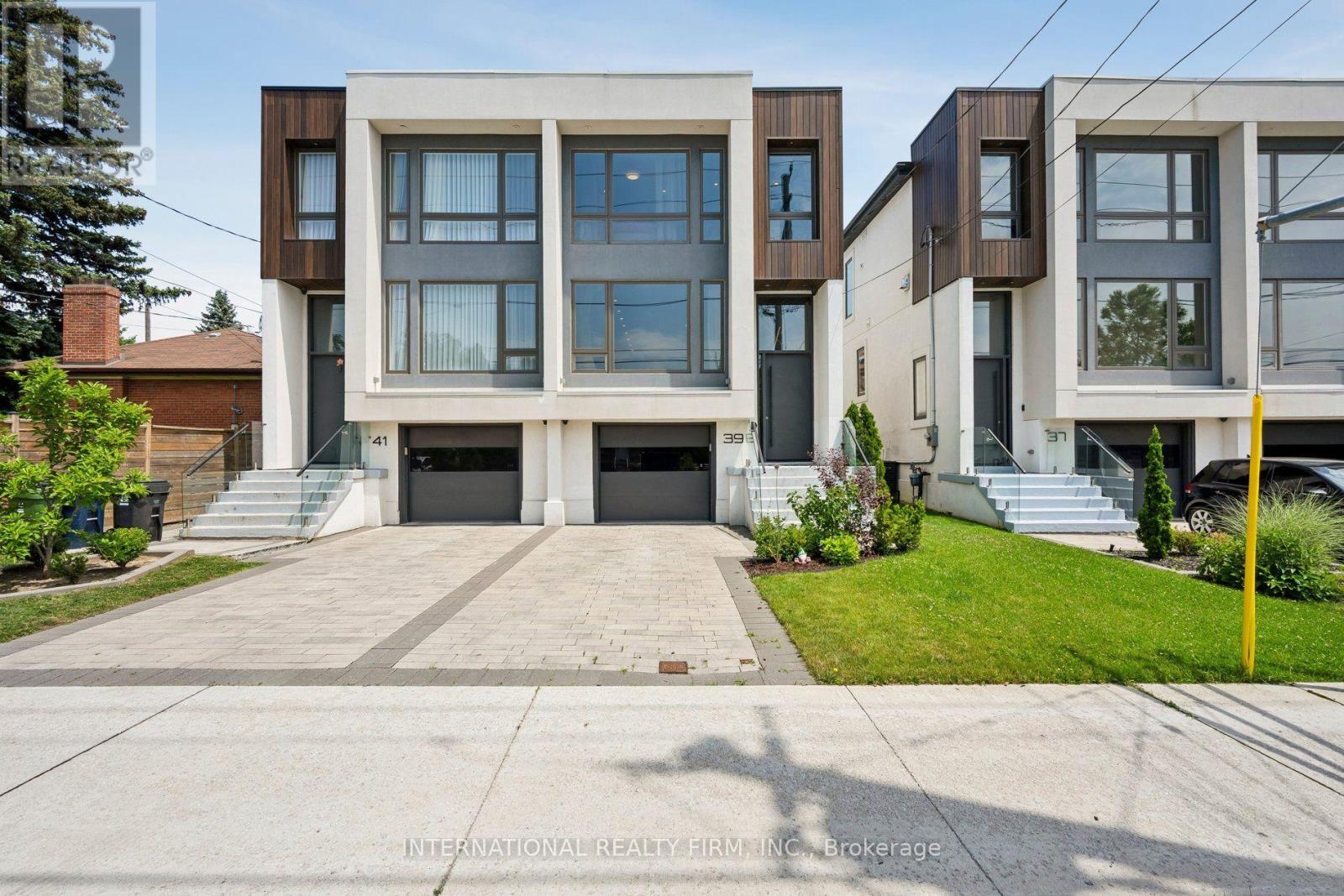 MLS® listing #30005217 for sale located at 39 WILMINGTON AVENUE