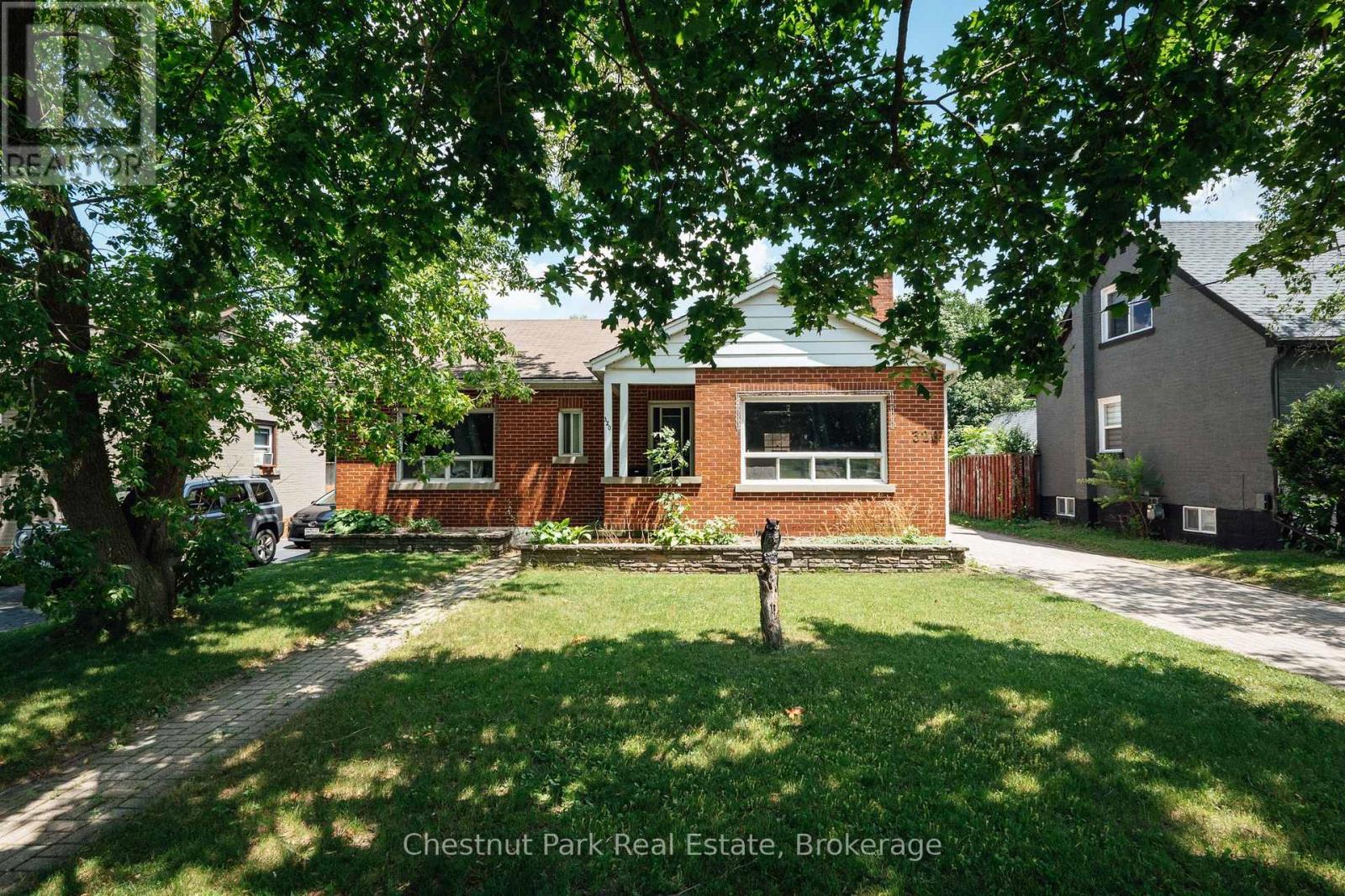 MLS® listing #30005458 for sale located at 320 ST LEGER STREET