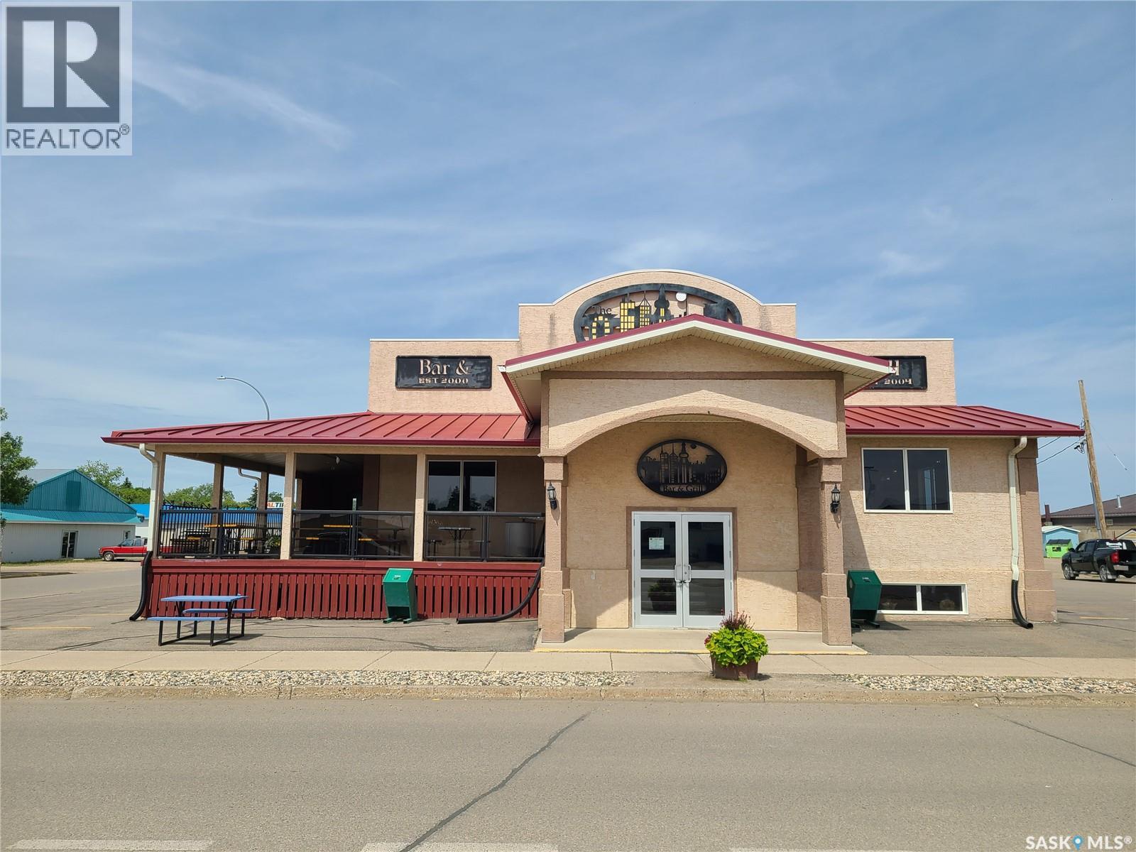MLS® listing #30005718 for sale located at 101 Railway AVENUE
