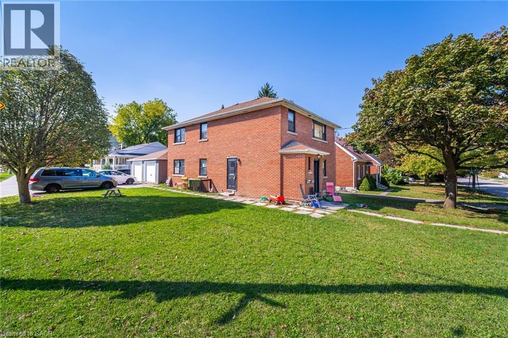 MLS® listing #30006240 for sale located at 21 BEVERLEY Street Unit# (LOWER)