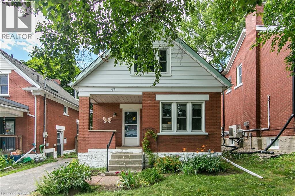 MLS® listing #30007158 for sale located at 42 GUELPH Street