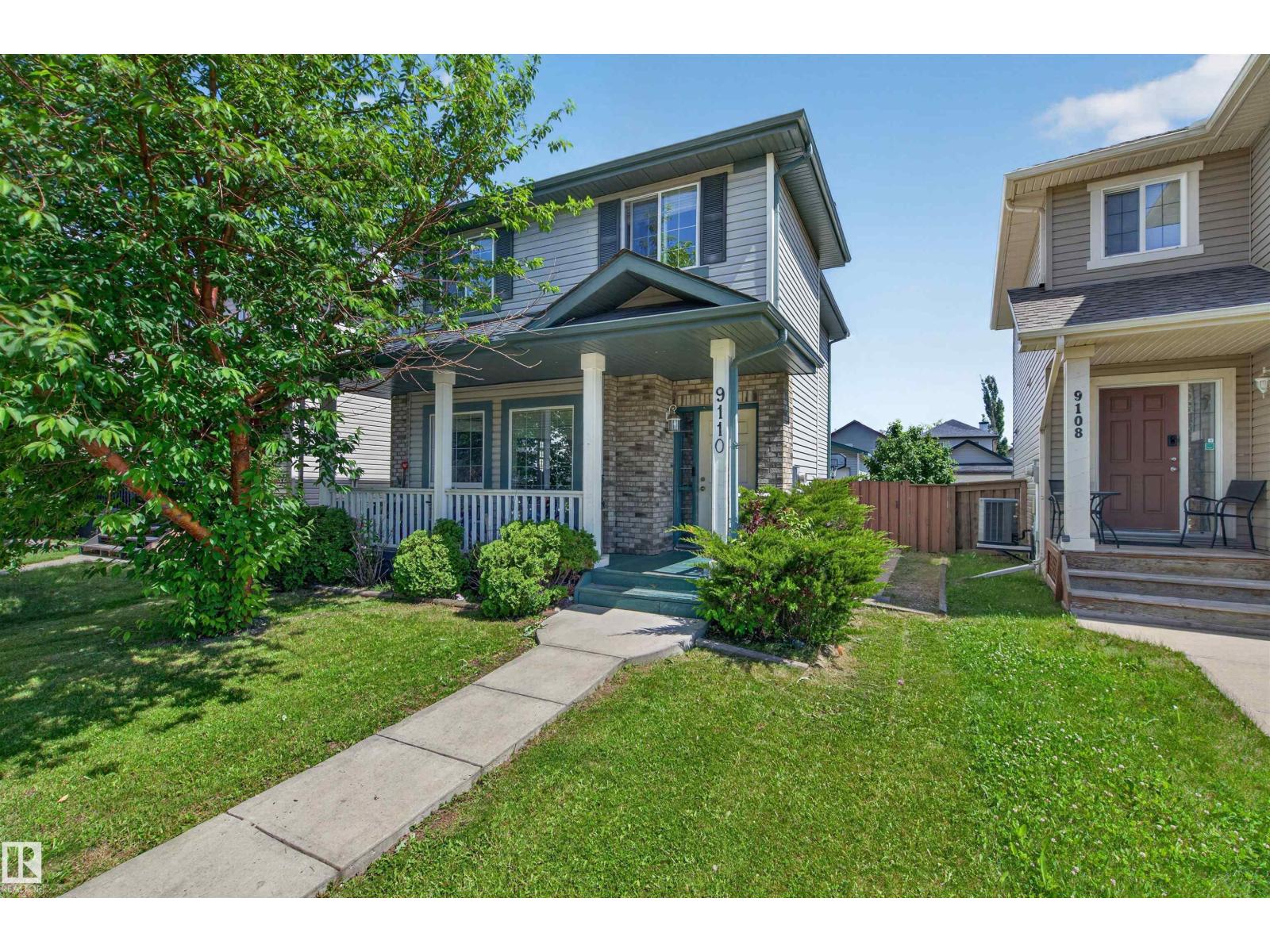 MLS® listing #30007297 for sale located at 9110 SCOTT CR NW