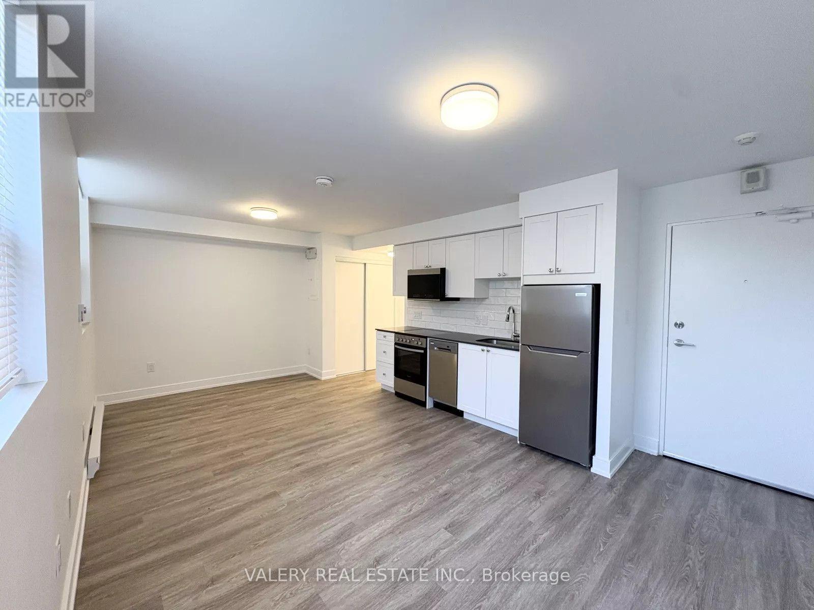 MLS® listing #30008990 for sale located at 103 - 294 CHANDLER DRIVE
